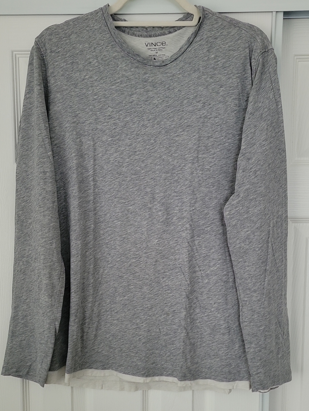 Vince Men's Long Sleeve Crew in Heather Gray - Never Worn